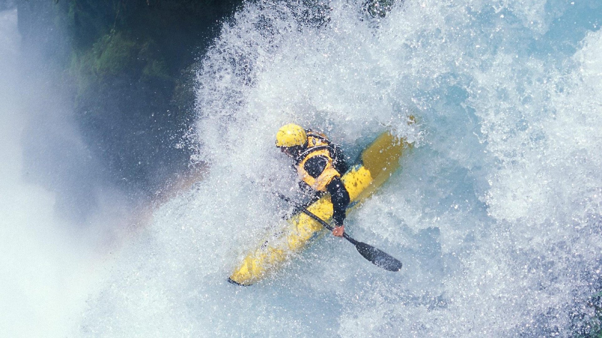 詹姆斯40分准三双力挽狂澜，湖人加时险胜掘金扳平系列赛